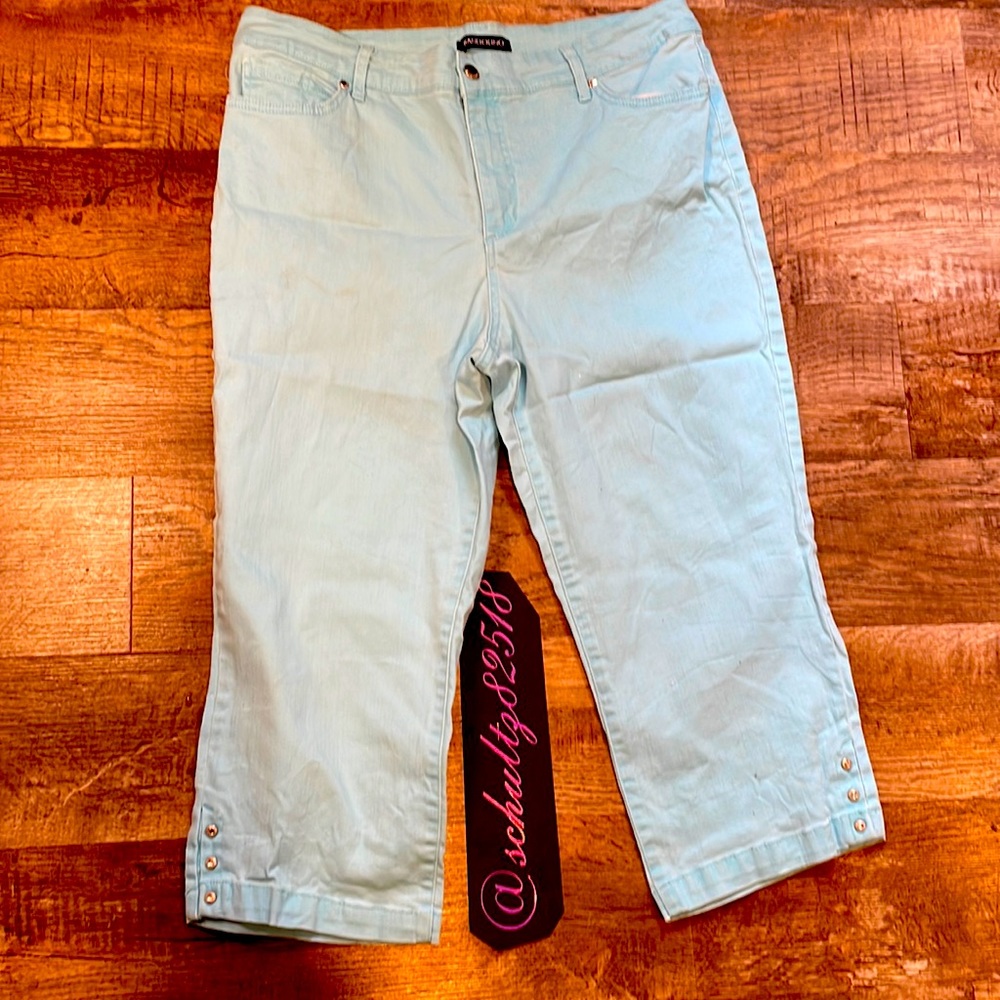 Little blue Capris
